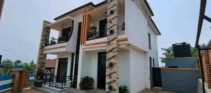 S020-180 Millions: Iragurishwa-i Kanombe